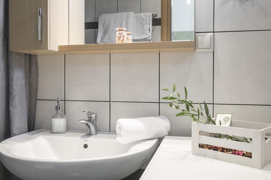 Olive Tree Apartment *